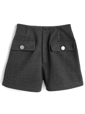 ゴールドボタンフラップショートパンツ