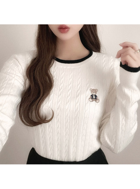 テディベア刺繍ラインニットトップス