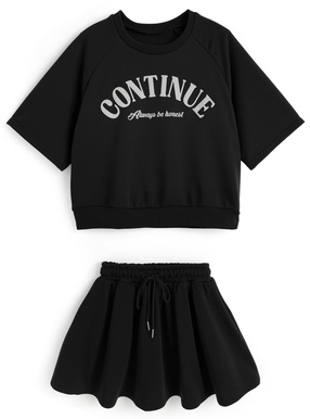 ロゴトップス×フレアミニスカートスウェットセットアップ