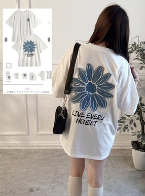ロゴ刺繍バックデニムフラワープリントTシャツ