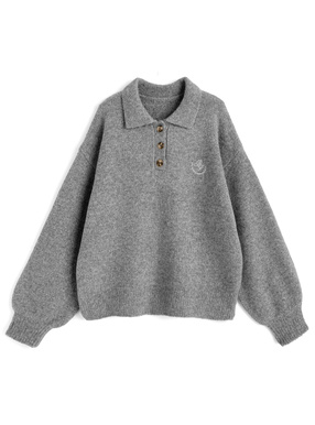 ロゴ刺繍ポロニットトップス