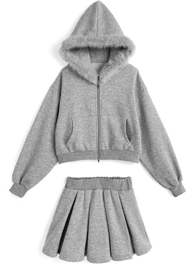 ファーフードパーカー×フレアミニスカートスウェットセットアップ