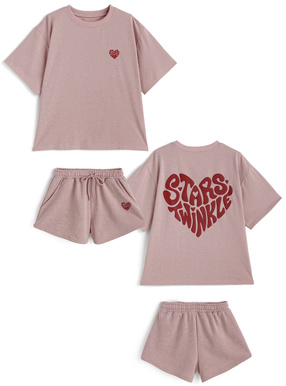 ハートロゴプリントTシャツ×スウェットショートパンツセットアップ