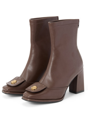 レザーショートブーツ