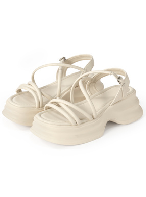 厚底ストラップサンダル