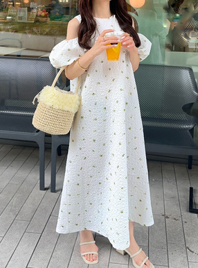 花柄フリルオフショルダーワンピース