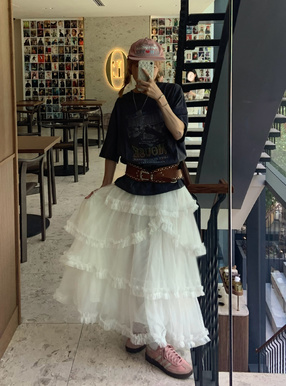 ティアードフリルチュールロングスカート