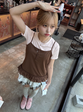 シアーTシャツxフリルキャミソールアンサンブル