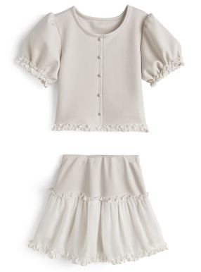パフスリーブトップス×ミニスカートフリルセットアップ