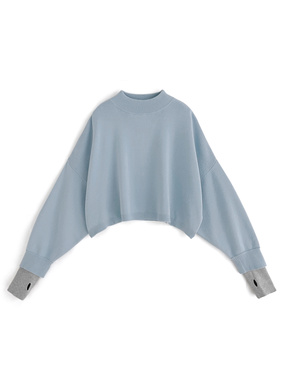 サムホール付きレイヤードショート丈ニットトップス