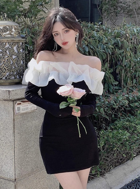 オーガンジーフリルオフショルダーニットミニワンピース