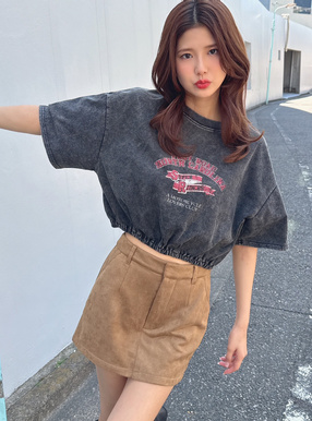 ピグメントショート丈プリントTシャツ