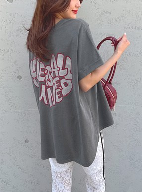 ピグメントロゴプリントルーズTシャツ