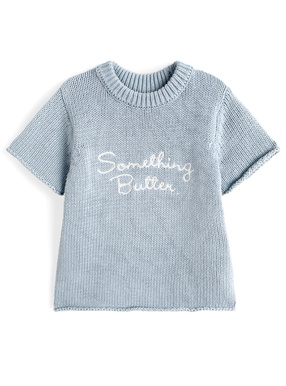 ロゴ刺繍ニットトップス