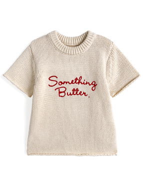 ロゴ刺繍ニットトップス