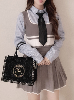 ネクタイ付きベストドッキングチェック柄シャツ×プリーツスカートニットセットアップ