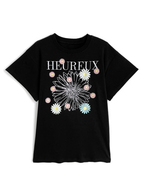 フラワー刺繍Tシャツ