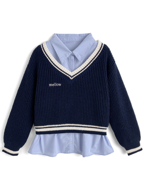 Vネックラインニットトップス×ベーシックシャツアンサンブル