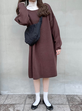 ドロップショルダーニットワンピース