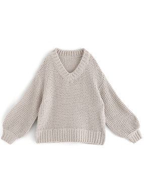 ローゲージVネックニット