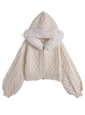 ファーフードケーブル編みニットパーカー