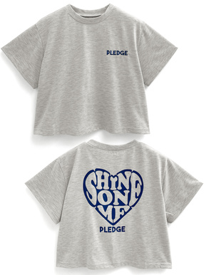 バックプリントロゴ刺繍ショート丈Tシャツ