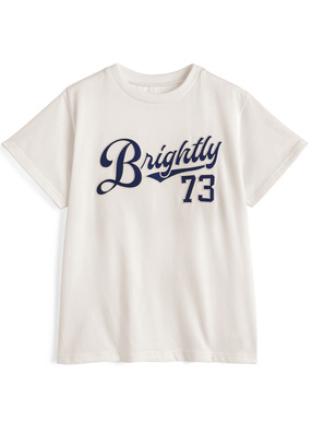 ベースボール風ロゴTシャツ