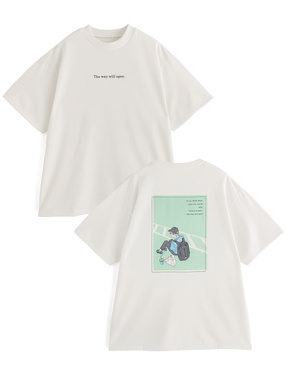 バックグラフィックプリントTシャツ