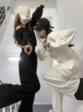 ワンショルスウェット×ワイドパンツセットアップ