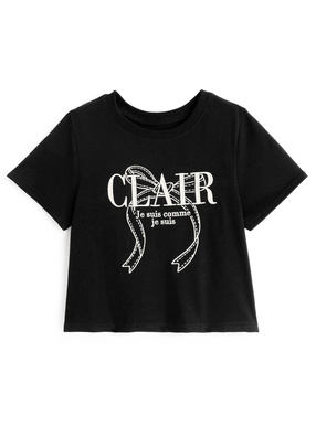 ショート丈リボン刺繍Tシャツ