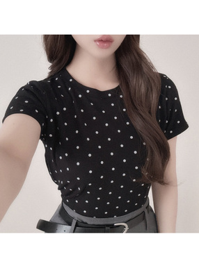 ドット柄プリントTシャツ