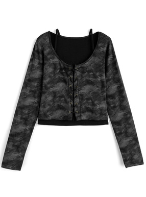 レイヤード風レースアップリブトップス