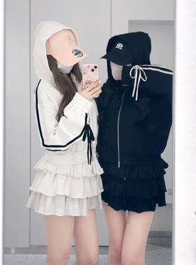 ベロアラインダブルジップパーカー×ティアードミニスカートスウェットセットアップ