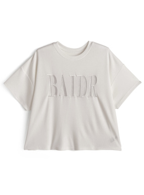 ロゴ刺繍Tシャツ