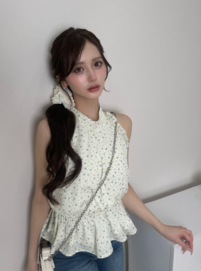 小花柄サイドリボンアメスリフリルブラウス