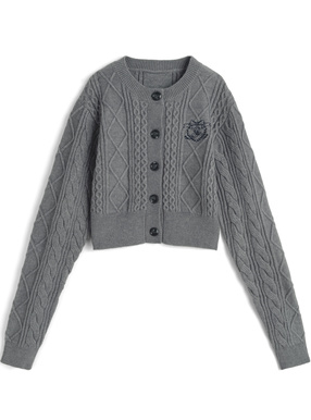 ロゴ刺繍ケーブル編みニットカーディガン