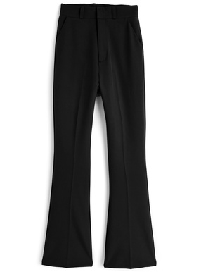 センタープレスフレアパンツ