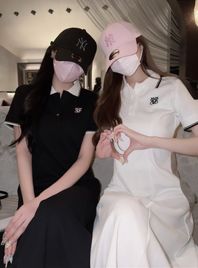 ロゴ刺繍ポロワンピース