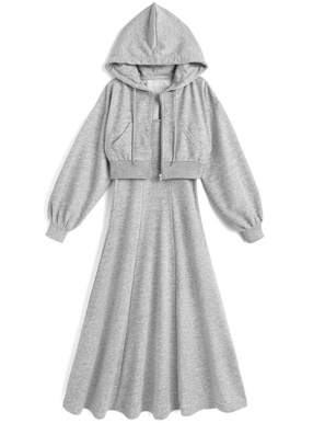 ショート丈パーカー×キャミソールワンピーススウェットセットアップ