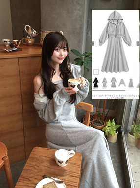 ショート丈パーカー×キャミソールワンピーススウェットセットアップ