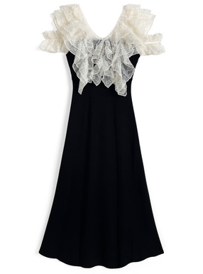 レースフリルノースリーブニットワンピース