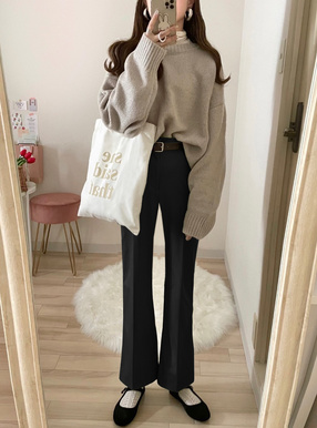 フロントタックフレアパンツ