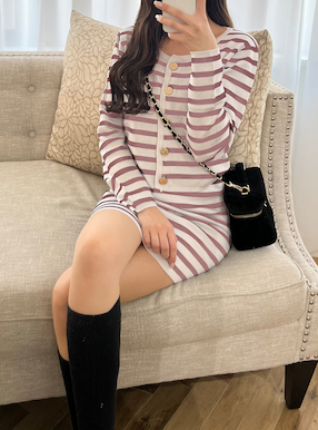 ボーダー柄ショート丈カーディガンXミニスカートニットセットアップ