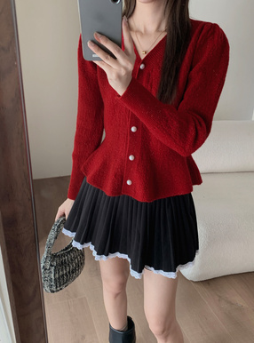 パールボタンペプラムラメニットカーディガン