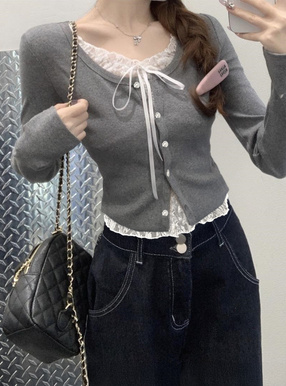 レースレイヤード風リブトップス