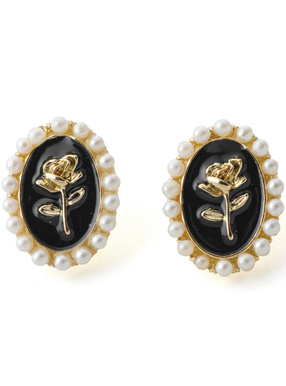 ローズパールピアス