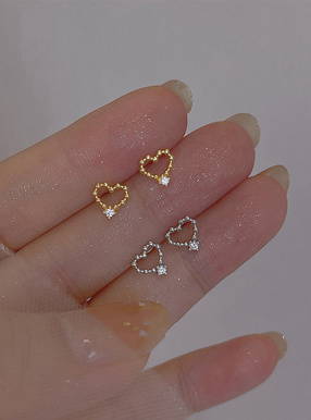 ハートミニピアス