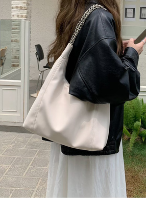 チェーンショルダーレザーバッグ