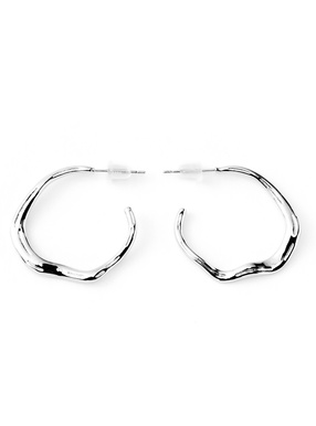 変形フープピアス