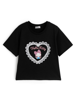 サンリオキャラクターズ　ハローキティレースロゴプリントTシャツ